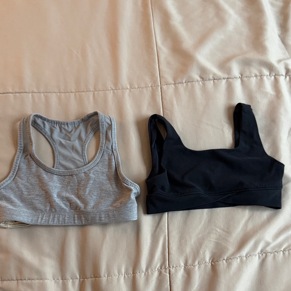 Old Navy Girls Kids Gray and Black Sports Bras S 6/7